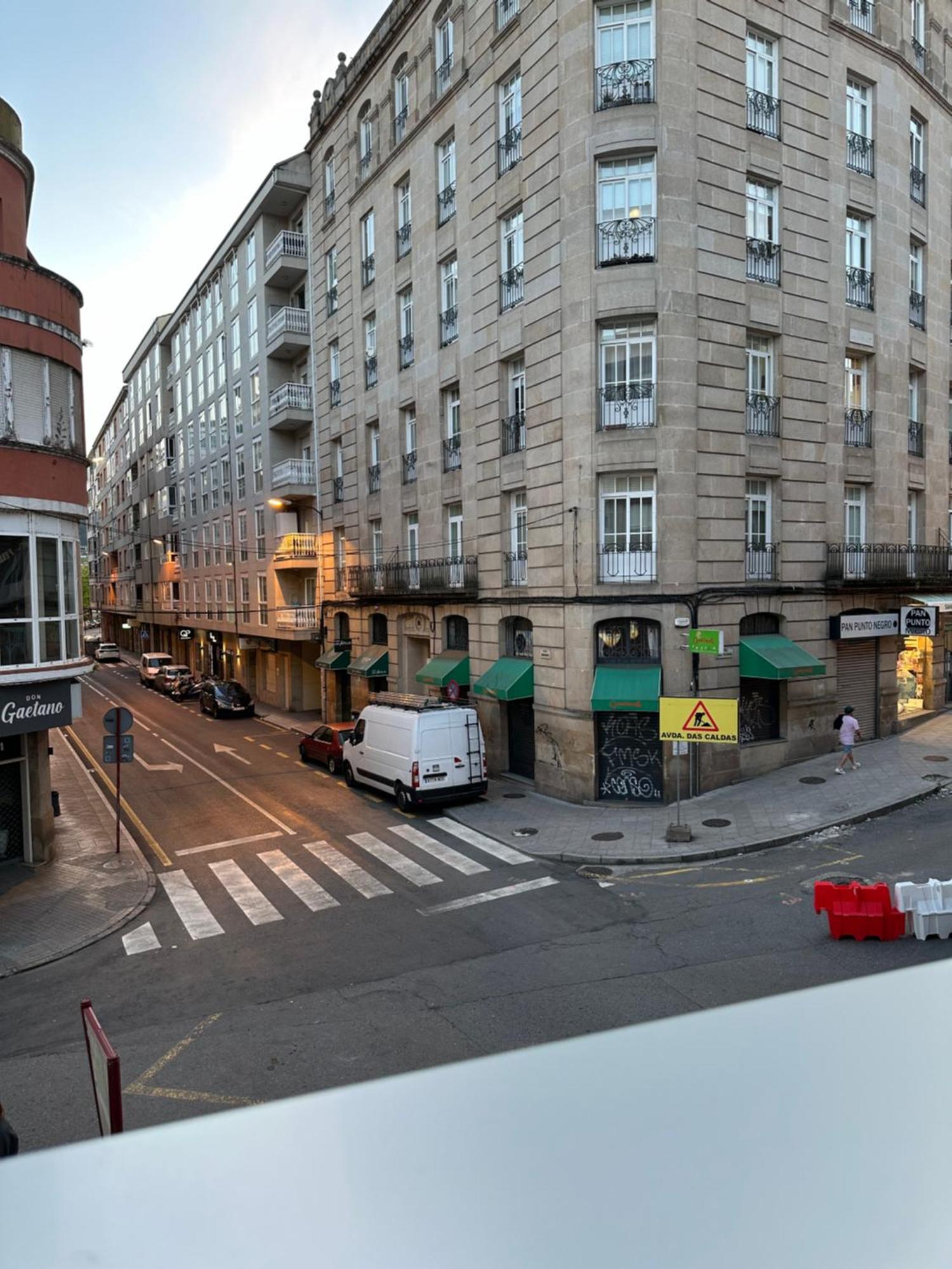 Apartamento Puente Romano Ourense Luaran gambar